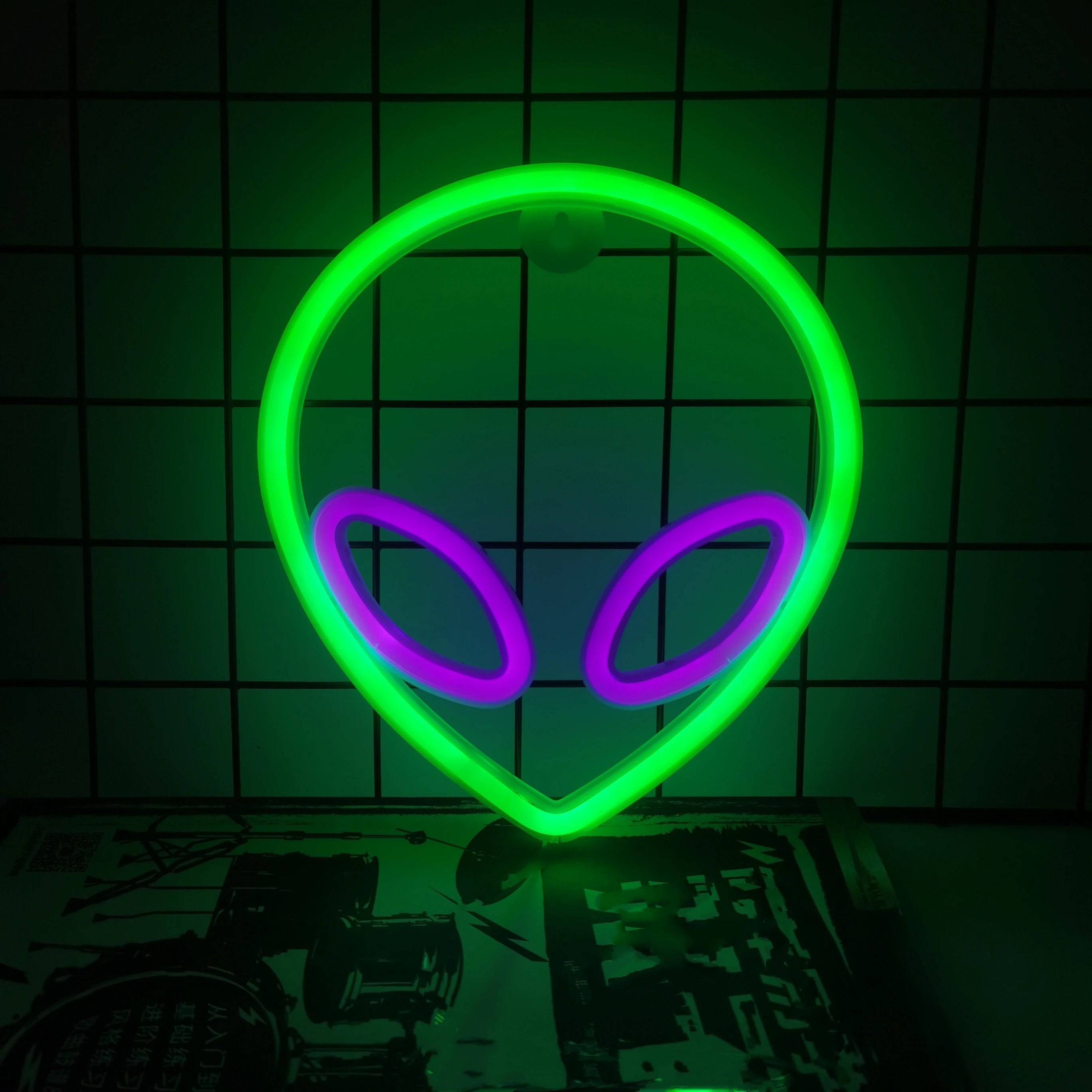 LED Neon Bat Spirit Wall Decor: USB/Battery Halloween Glow