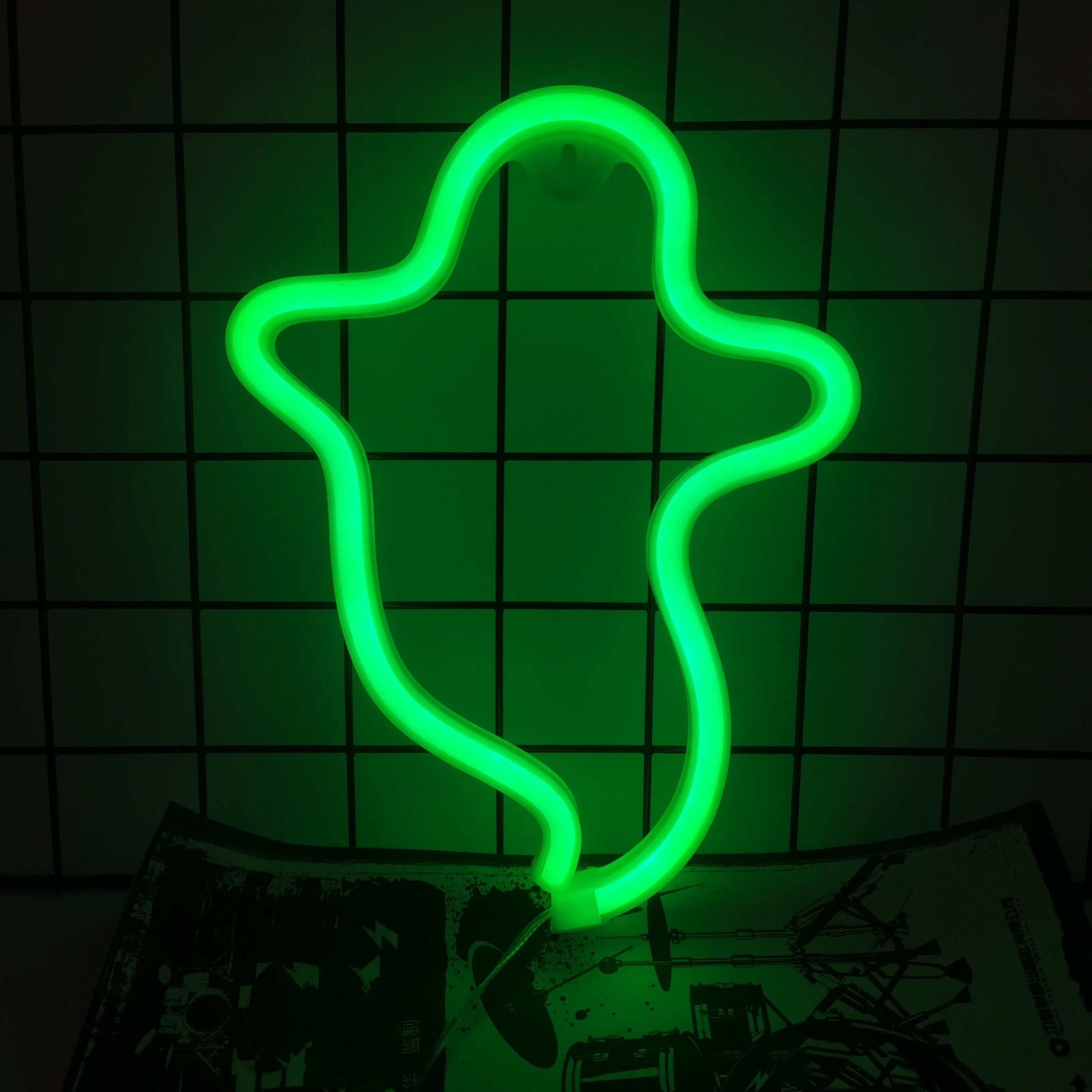 LED Neon Bat Spirit Wall Decor: USB/Battery Halloween Glow