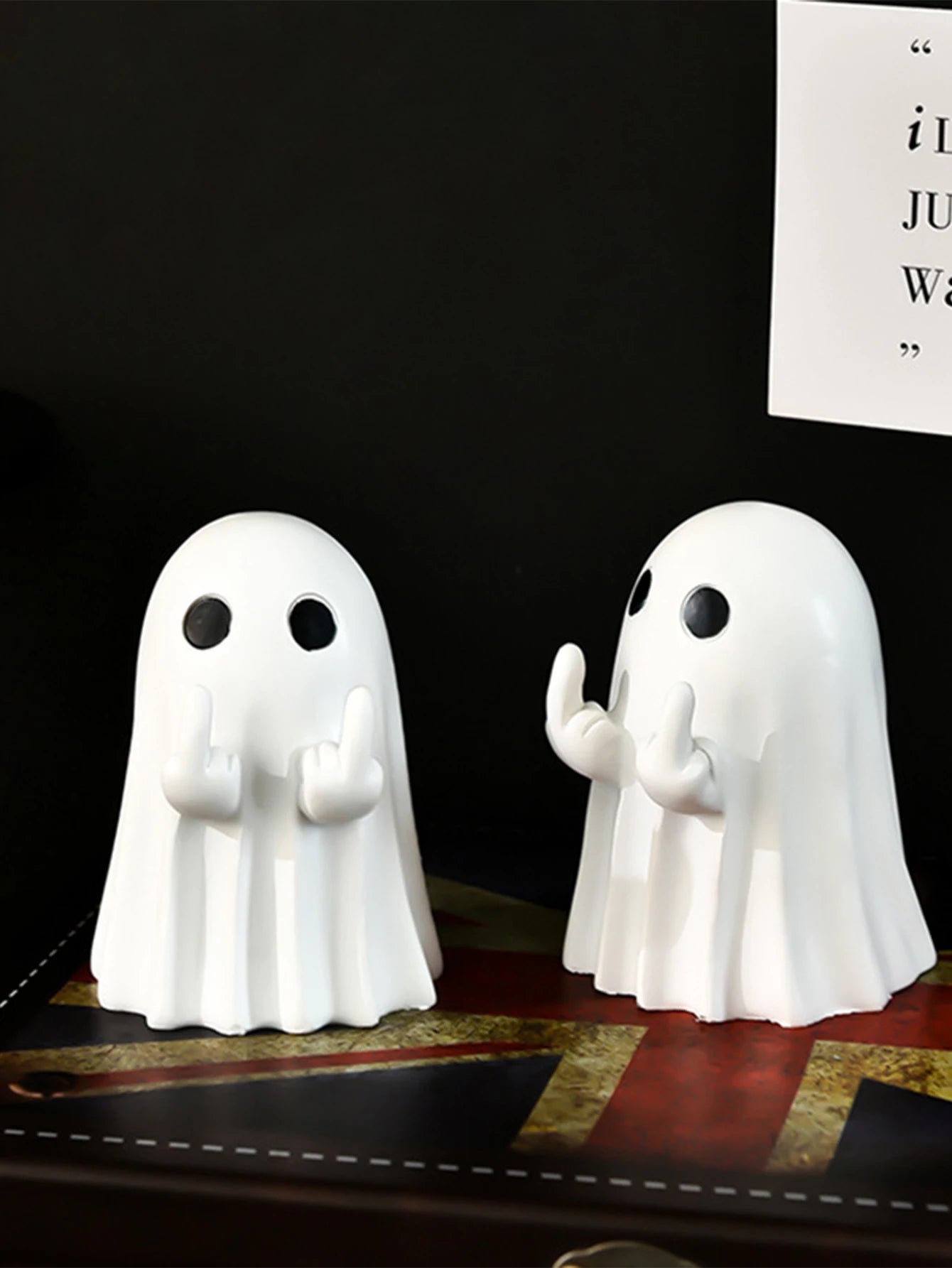 Middle Finger Cute Ghost Statue, Ghosts Small Scary Ghost Figurines