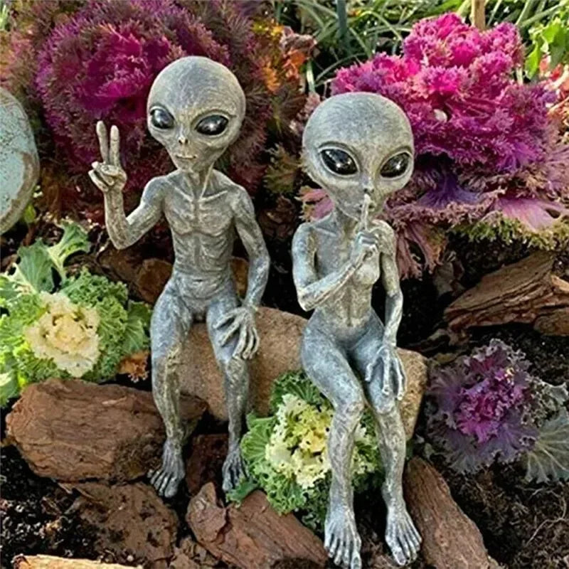 Resin Alien Statue: UFO Dwarf Halloween & Christmas Decor
