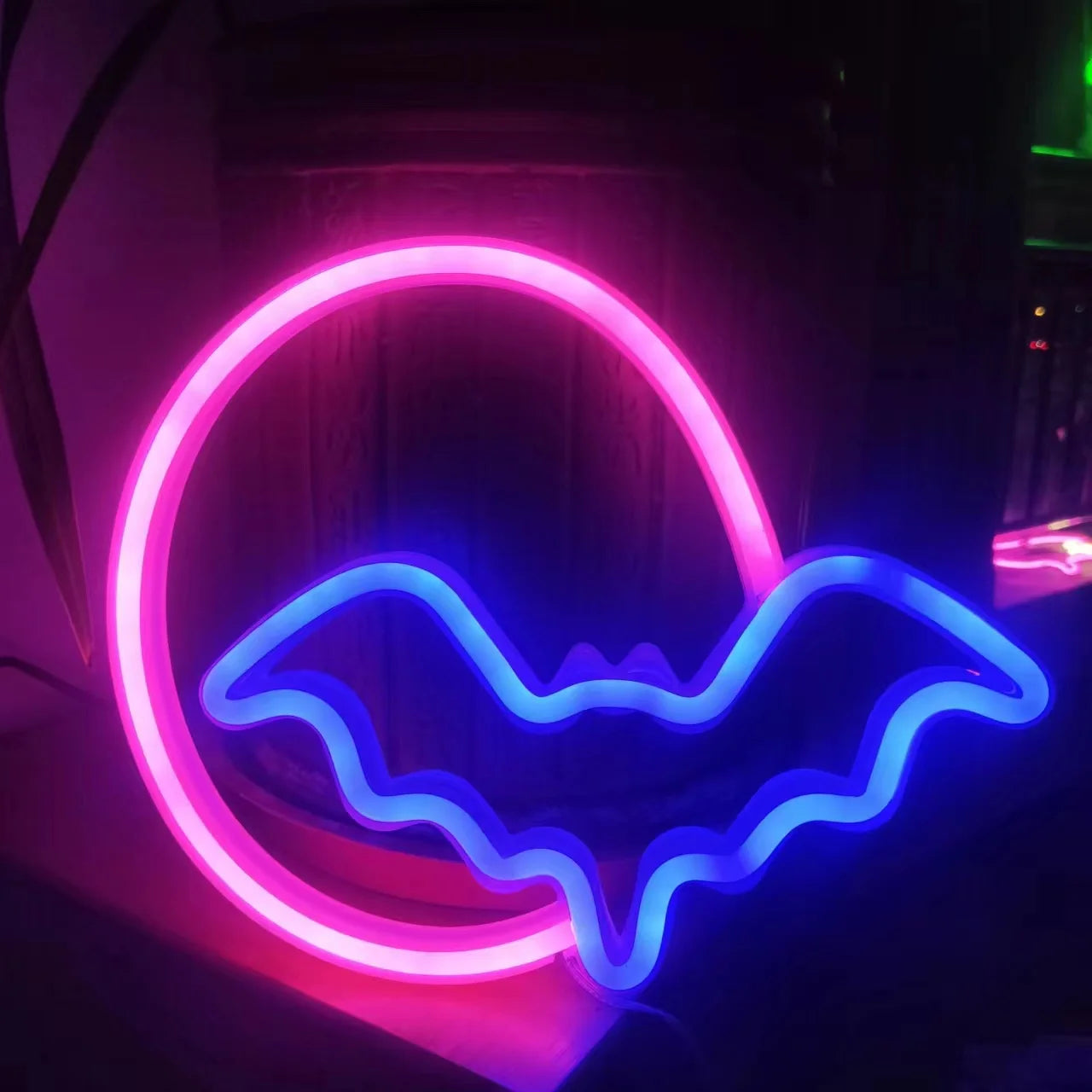 LED Neon Bat Spirit Wall Decor: USB/Battery Halloween Glow
