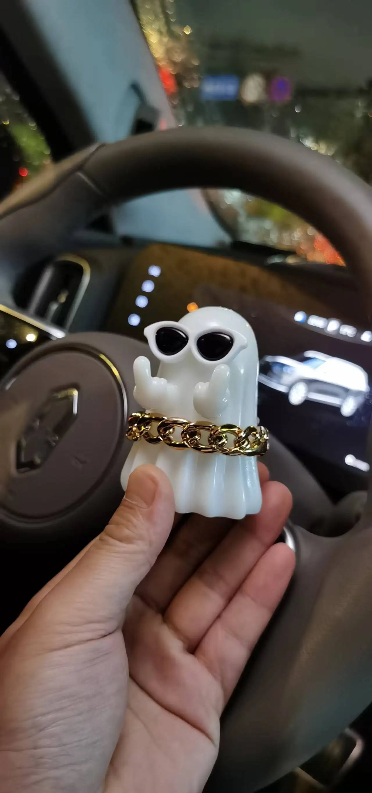 Middle Finger Cute Ghost Statue, Ghosts Small Scary Ghost Figurines